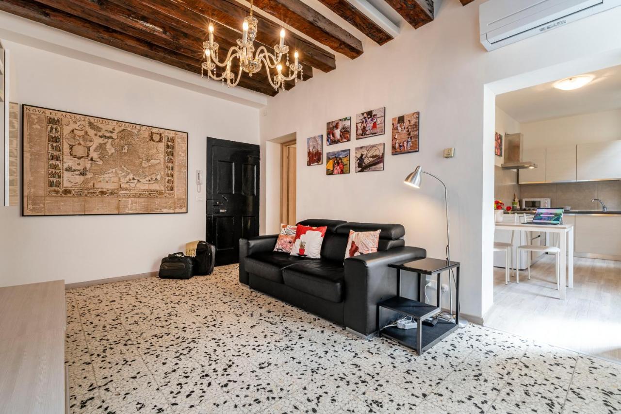 Ponte Squero Flat M0270423226 Apartament *